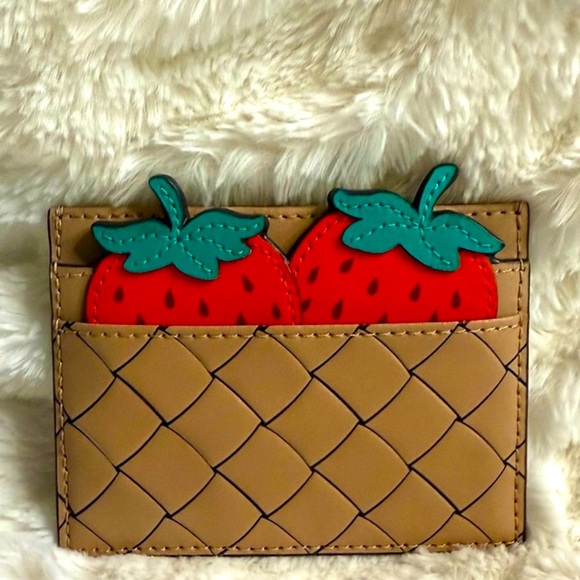 kate spade Handbags - Kate Spade Tan Leather Card Holder